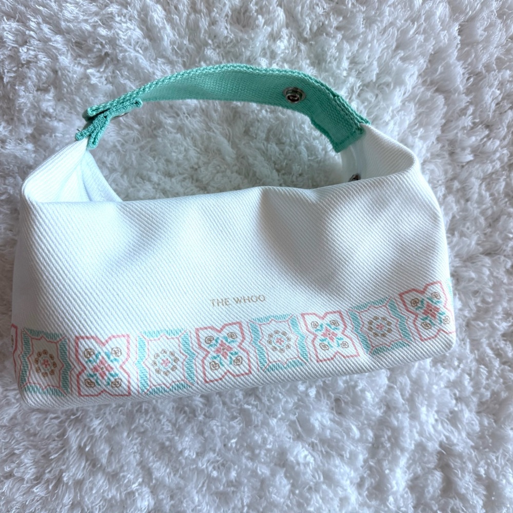 White and Teal Handbag with Pattern